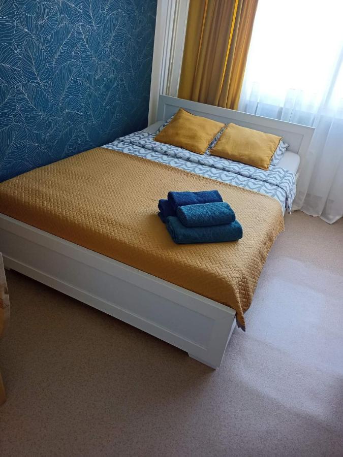 Kawalerka Czestochowa 17 Apartman Kültér fotó