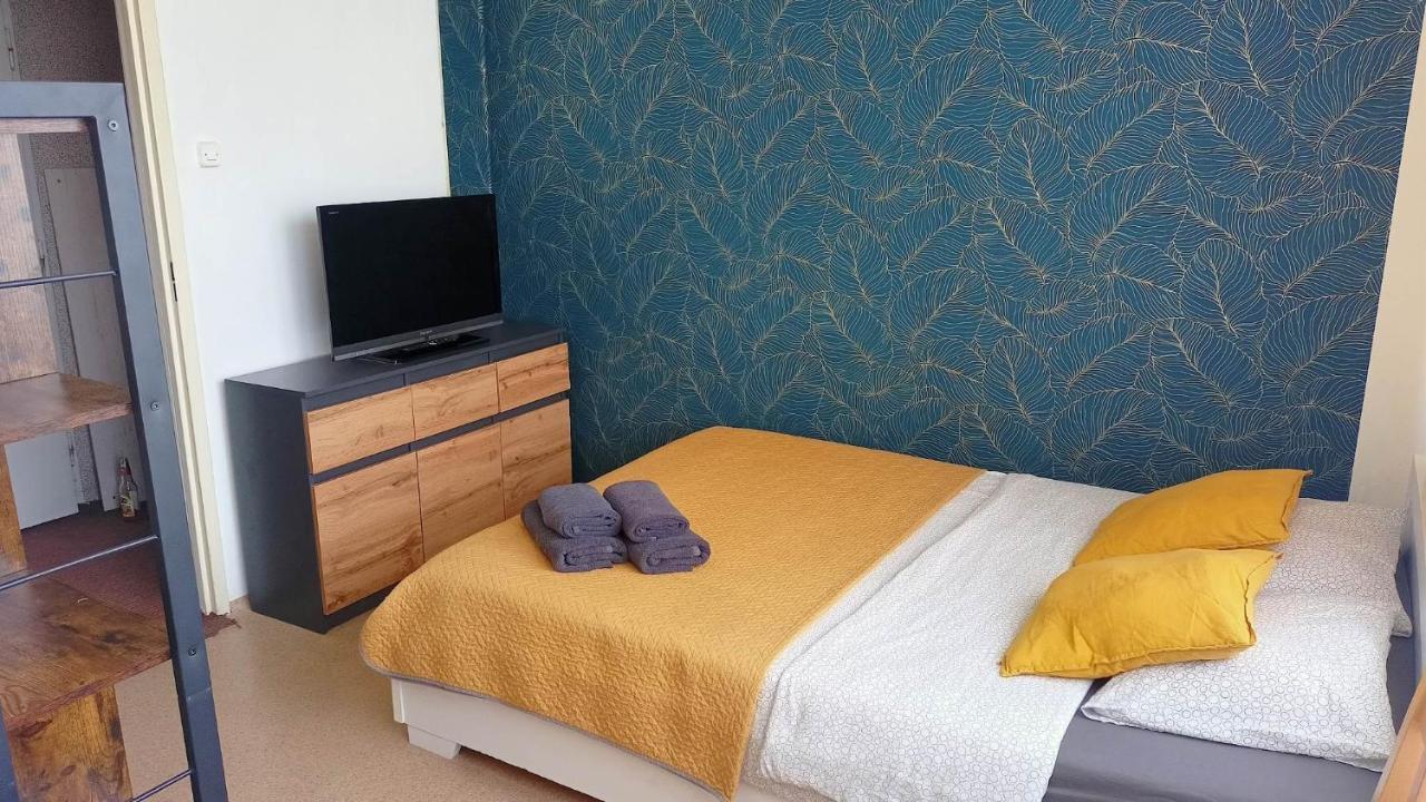 Kawalerka Czestochowa 17 Apartman Kültér fotó