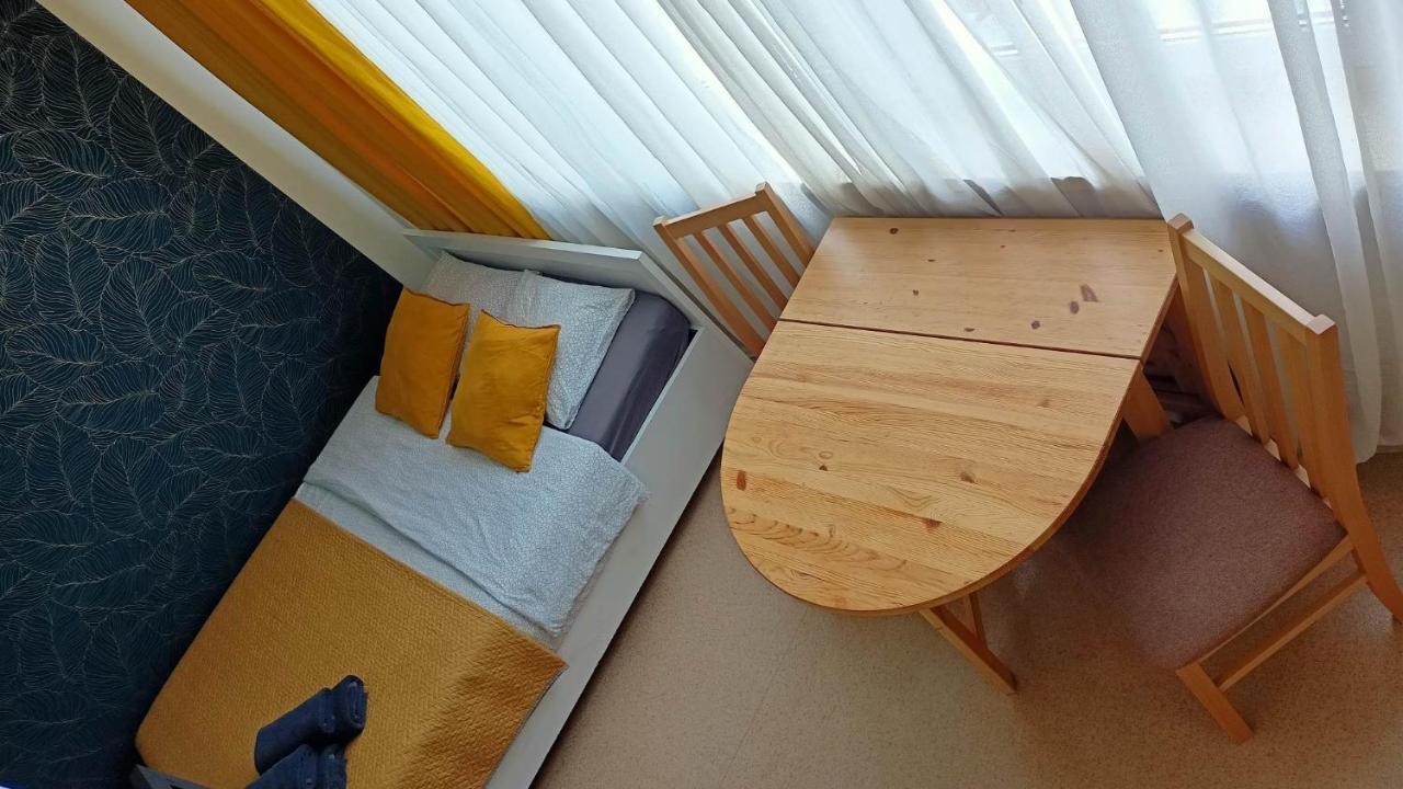 Kawalerka Czestochowa 17 Apartman Kültér fotó